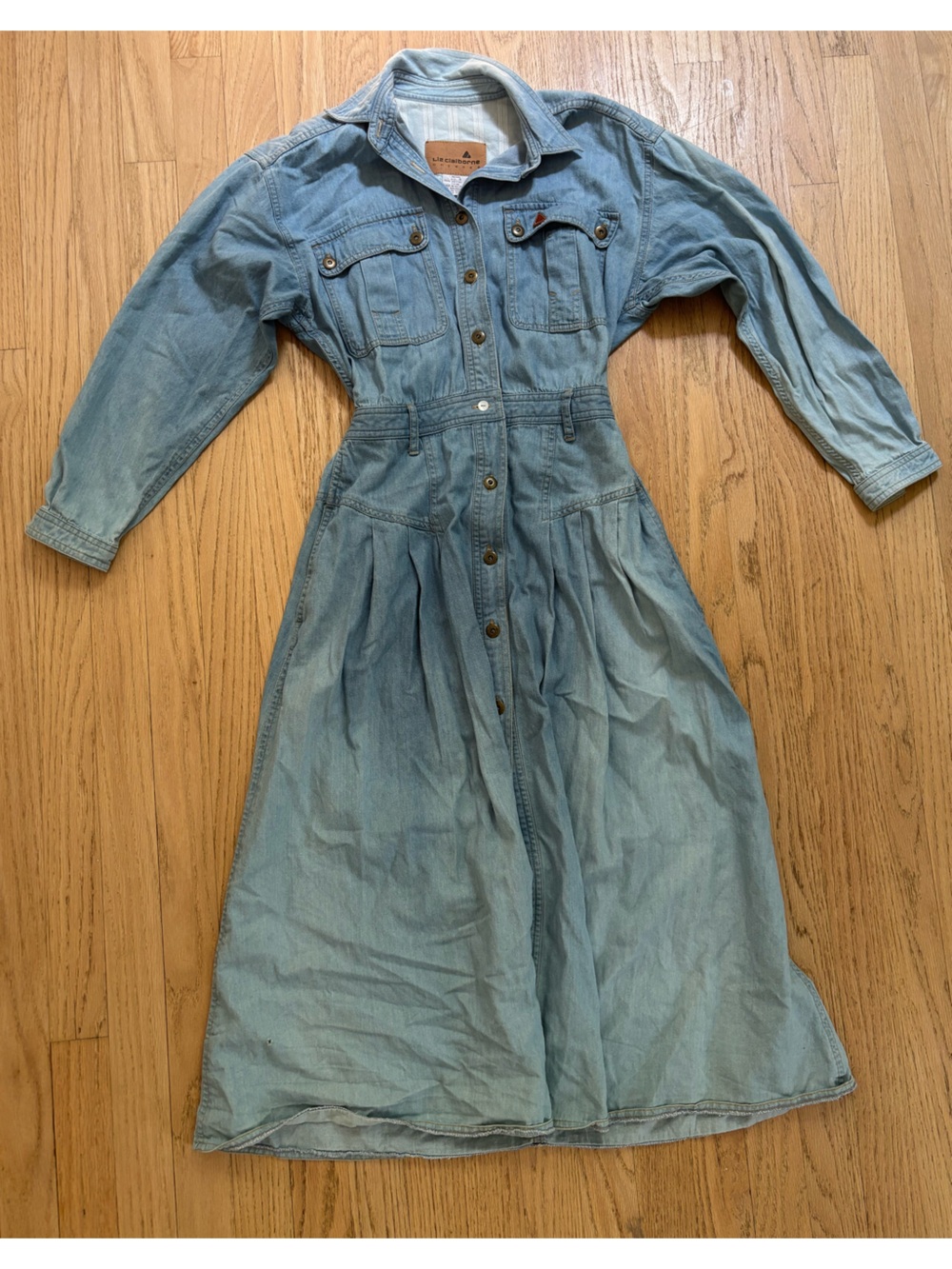 Vintage 80’s Liz Claiborne Light Blue Denim Button down Dress size 4 petite